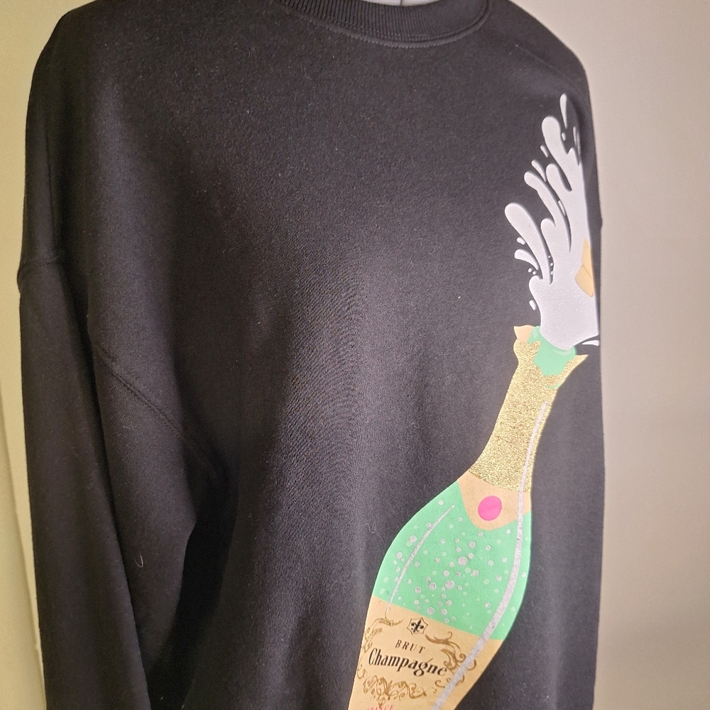 Black Champagne Graphic Sweatshirt
